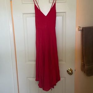 Lulu’s Troulos red lace-up midi dress